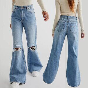 Rolla's Eastcoast Flare High Rise Jeans - Byron Blue​ - Size 30